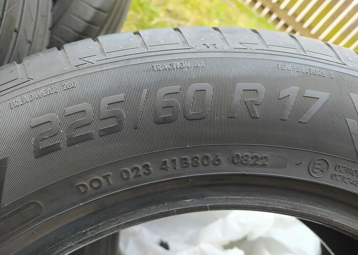 Grajewo ogłoszenia: Sprzedam komplet 4 opon letnich Vredestein Ultrac 225/60 R17....